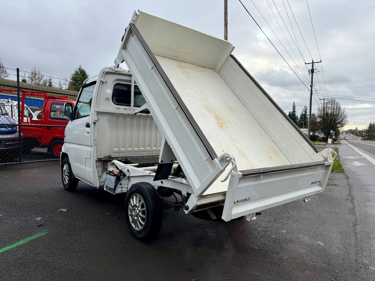 2000 Mitsubishi Minicab HD Dump 4WD, 2Hi-4Hi-4Lo, AC, PS, 5MT, LSD