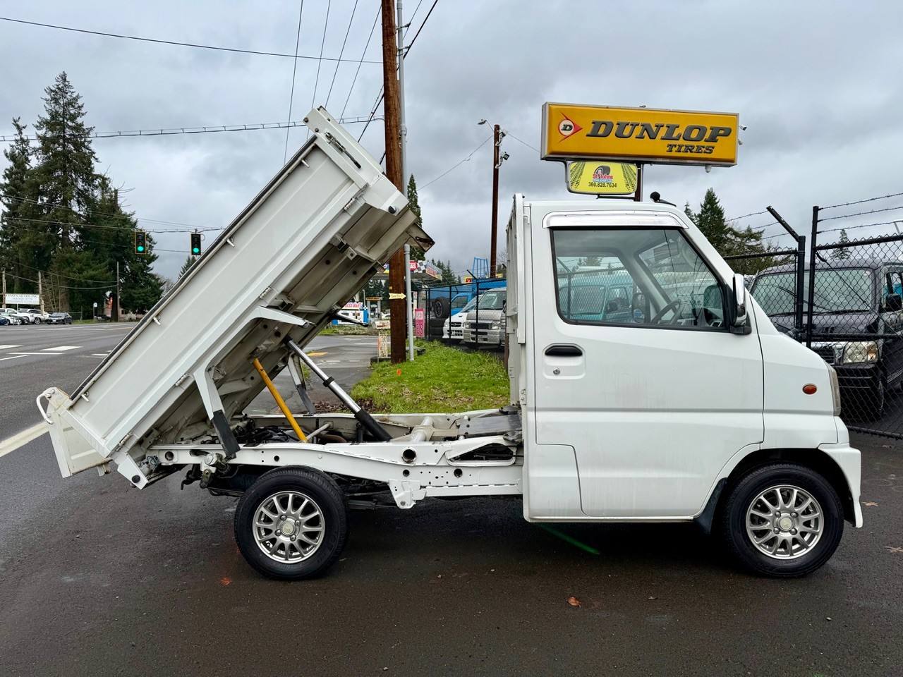 2000 Mitsubishi Minicab HD Dump 4WD, 2Hi-4Hi-4Lo, AC, PS, 5MT, LSD