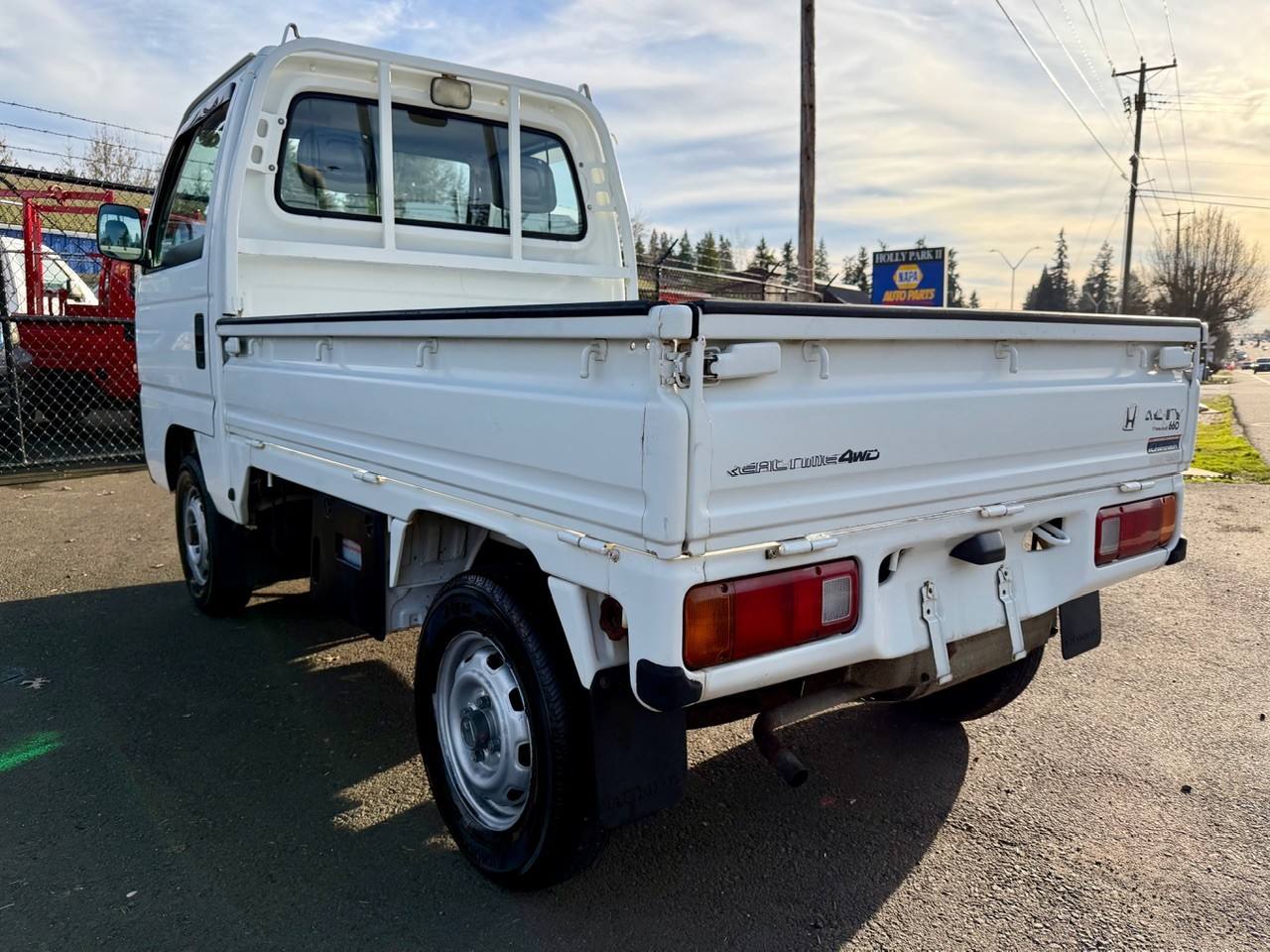 1998 Honda Acty Super Delux 4WD Mid-Engine, AC, 5MT, Like New!