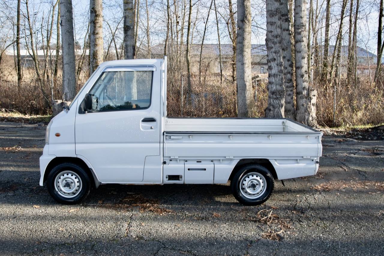 2000 Mitsubishi Minicab Special Edition 4WD, 2Hi-4Hi-4Lo, PS, AC, 5MT
