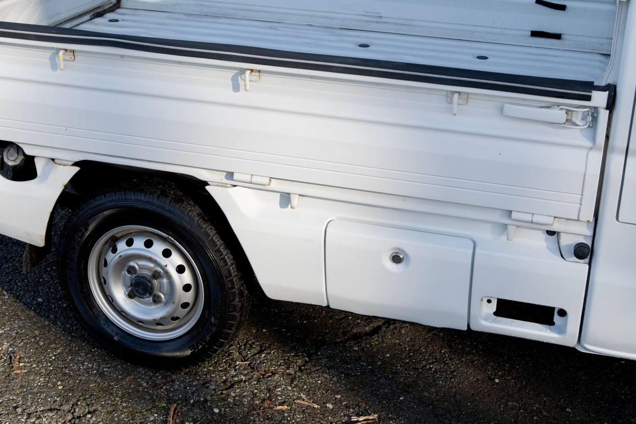 2000 Mitsubishi Minicab Special Edition 4WD, 2Hi-4Hi-4Lo, PS, AC, 5MT