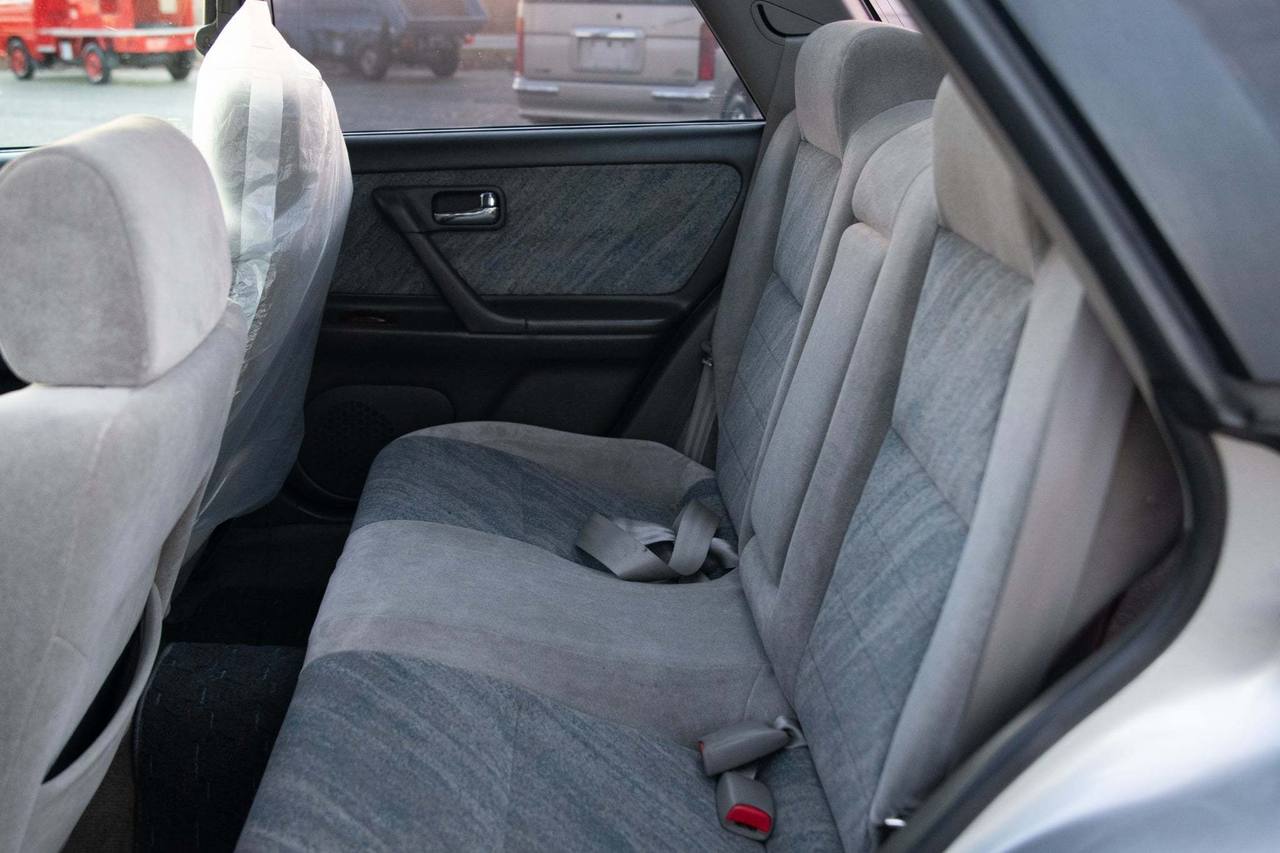 1996 Nissan Stagea 25X RWD, Sunroof, 18' Alloys, Automatic