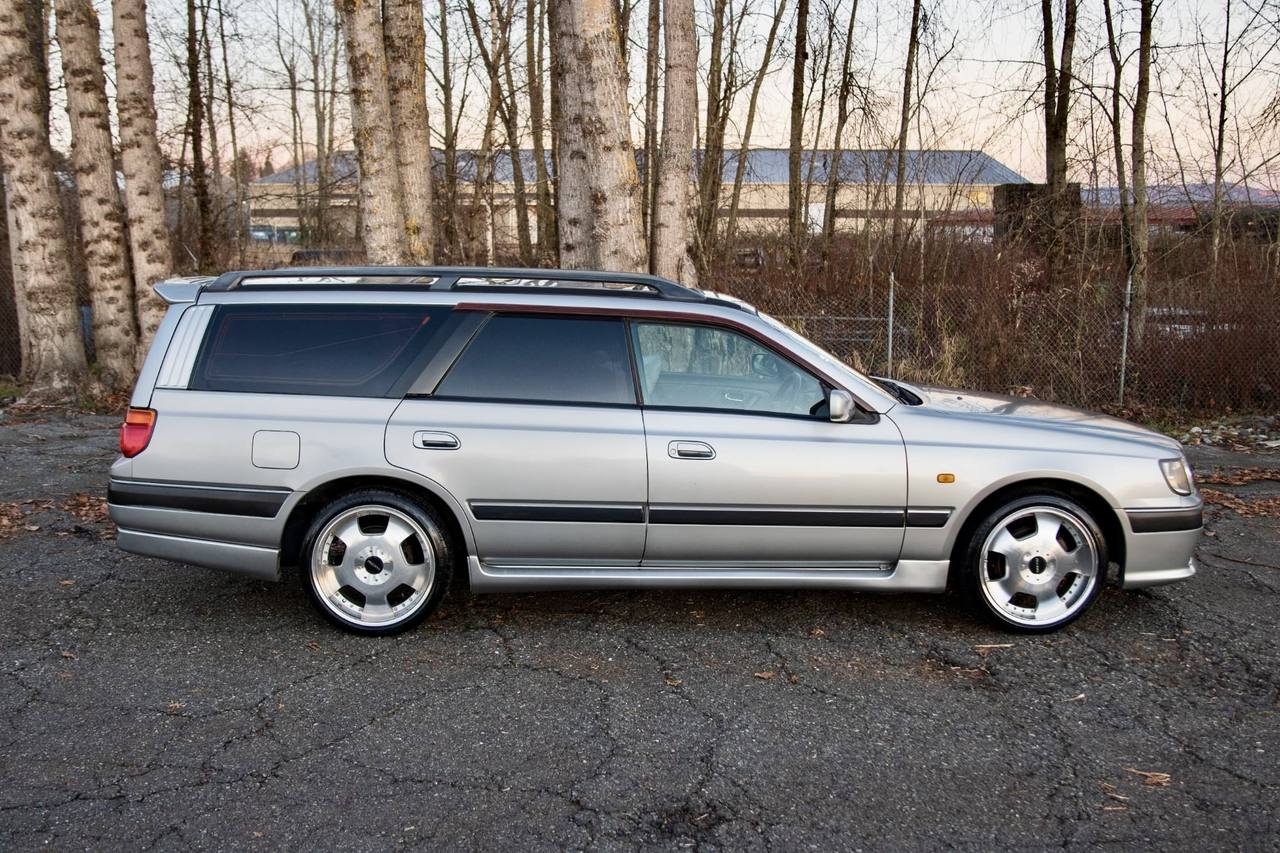 1996 Nissan Stagea 25X RWD, Sunroof, 18' Alloys, Automatic