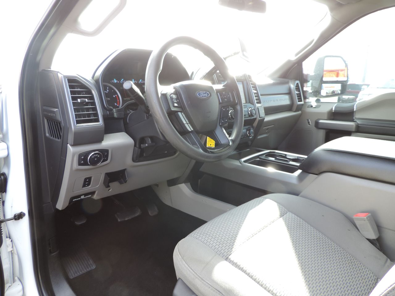 2019 Ford F-350 SD Crew Cab XLT FX4 4WD