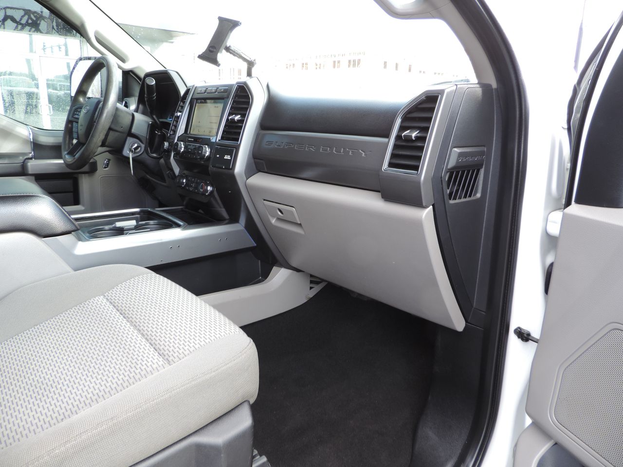 2019 Ford F-350 SD Crew Cab XLT FX4 4WD