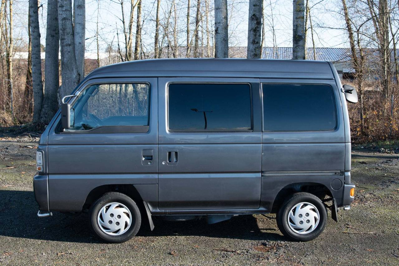 1998 Honda Street V RealTime 4WD, Mid-Engine, PS, AC, 5MT