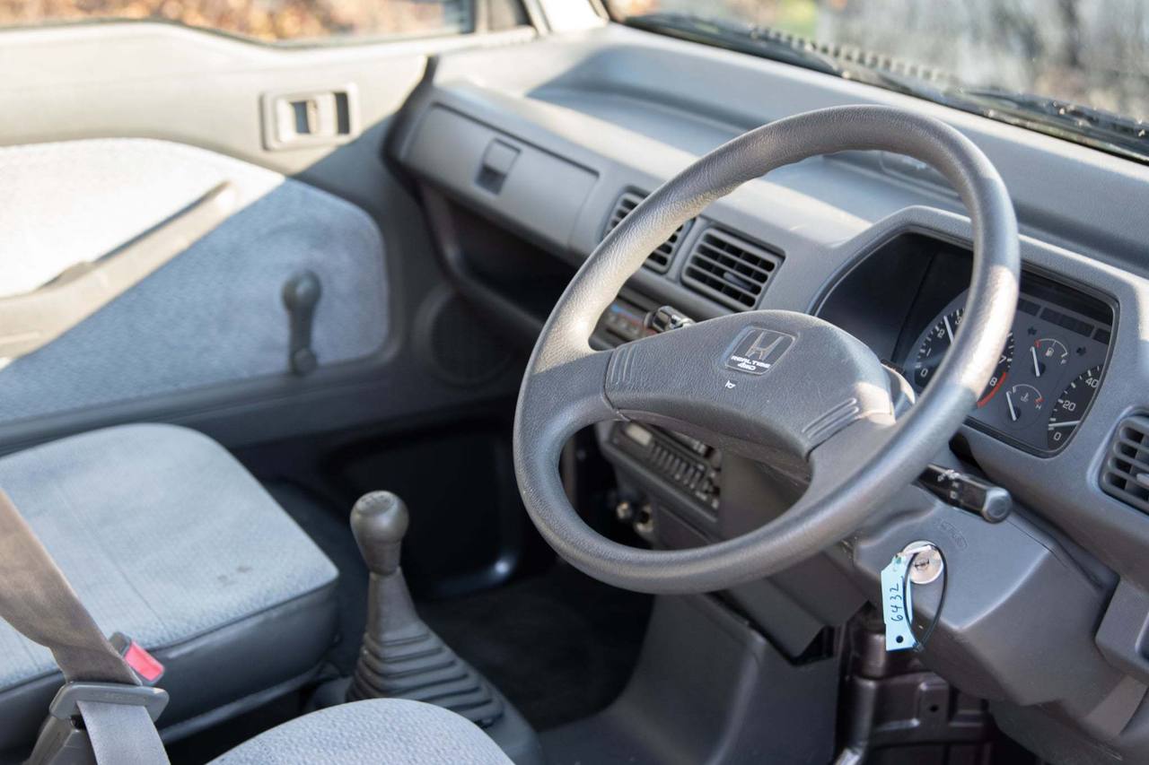 1998 Honda Street V RealTime 4WD, Mid-Engine, PS, AC, 5MT