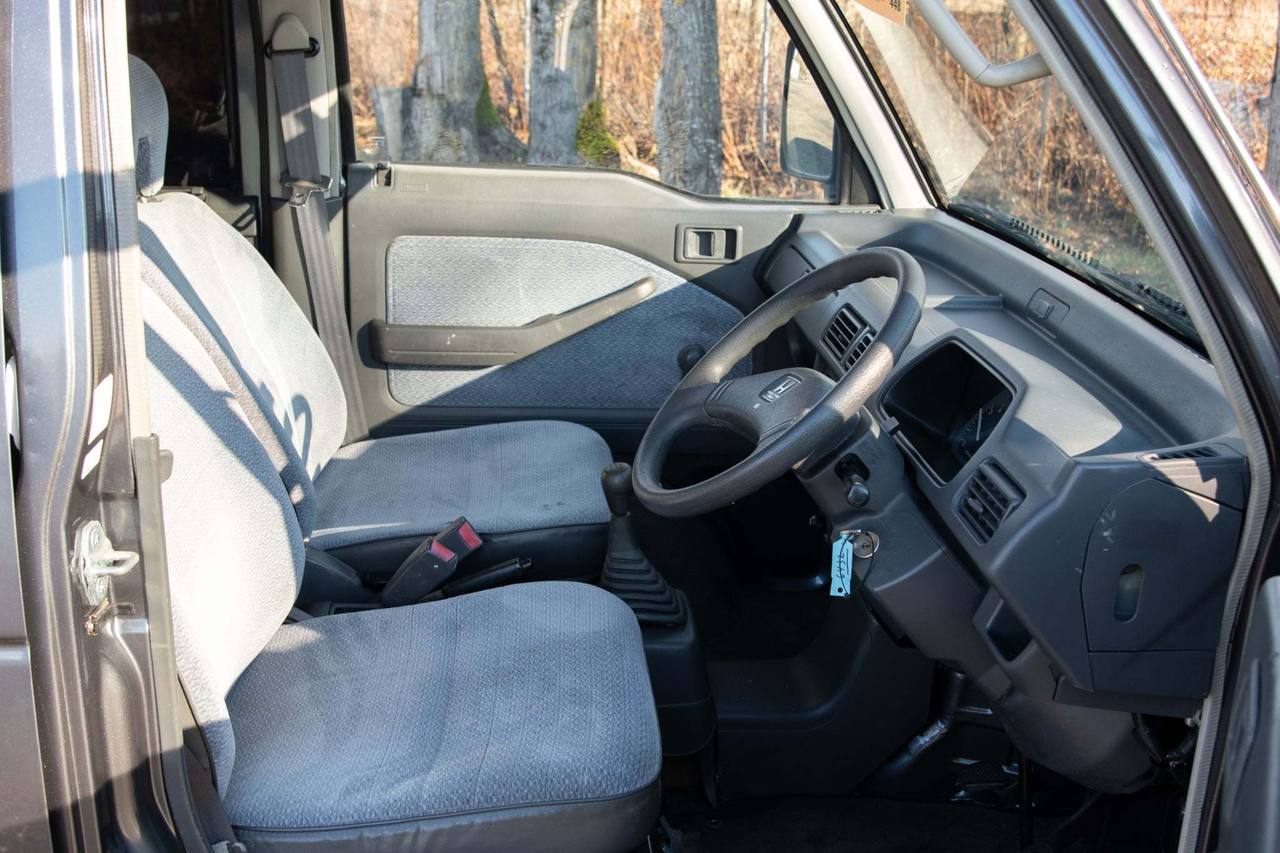 1998 Honda Street V RealTime 4WD, Mid-Engine, PS, AC, 5MT