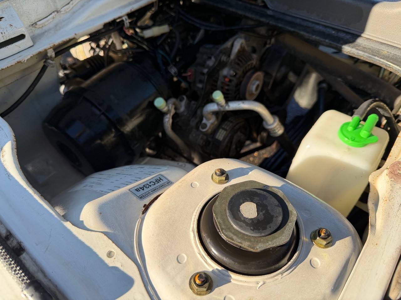 1998 Suzuki Carry Dump 4WD, 2Hi-4Hi, EL Gear, AC, 5MT, Difflock