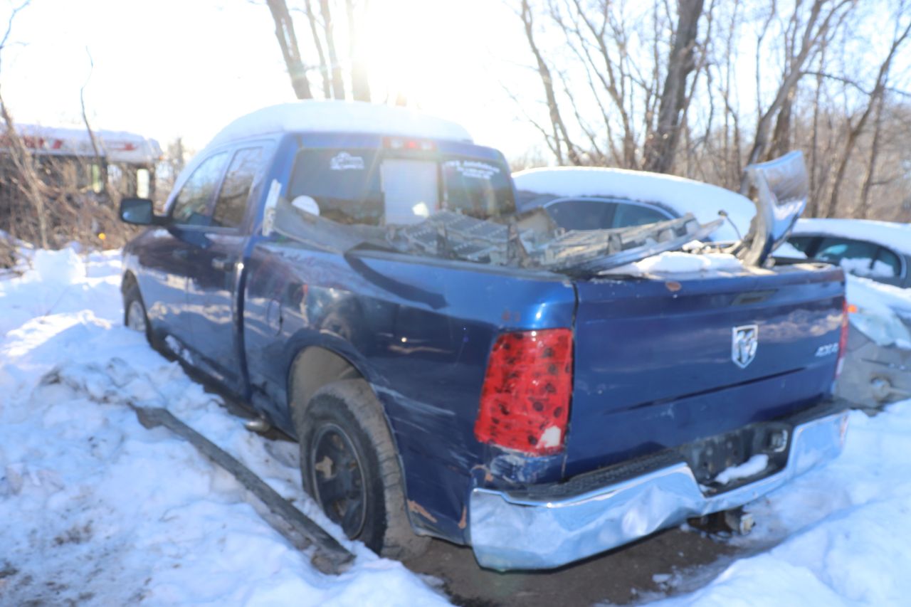 2011 RAM 1500 SLT Quad Cab 4WD