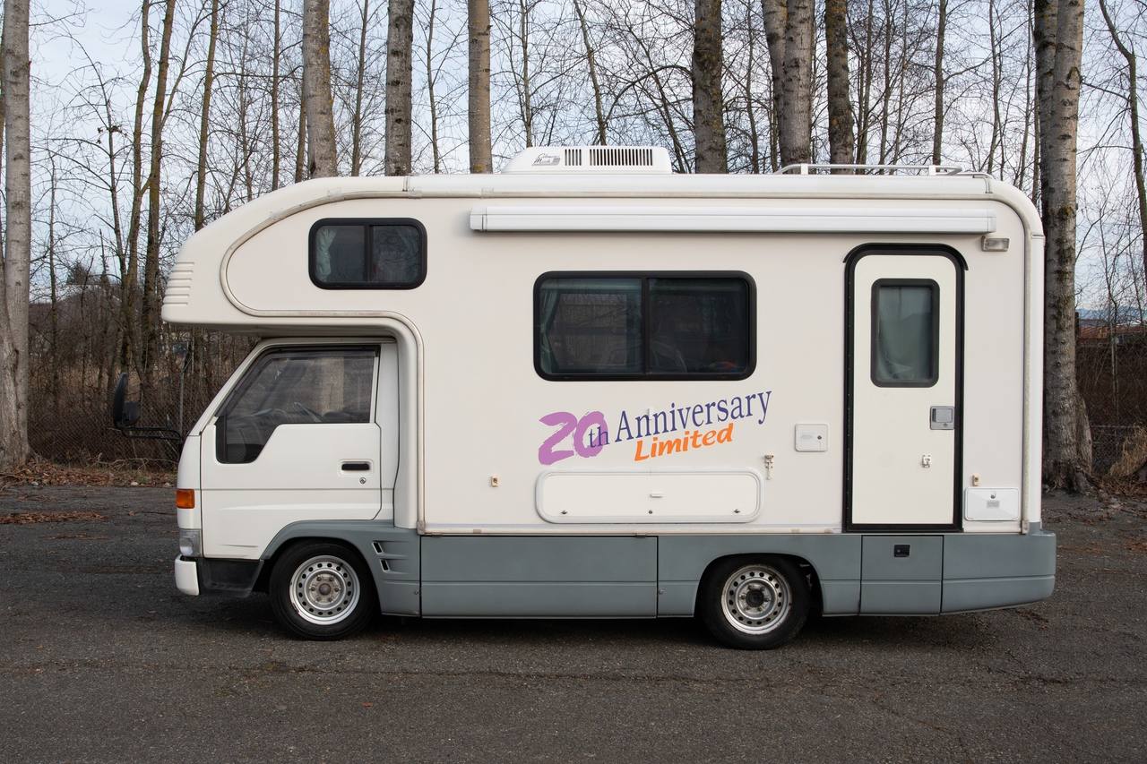 2001 Toyota Camroad Camper Limited 20th Anniversary 2WD, Auto