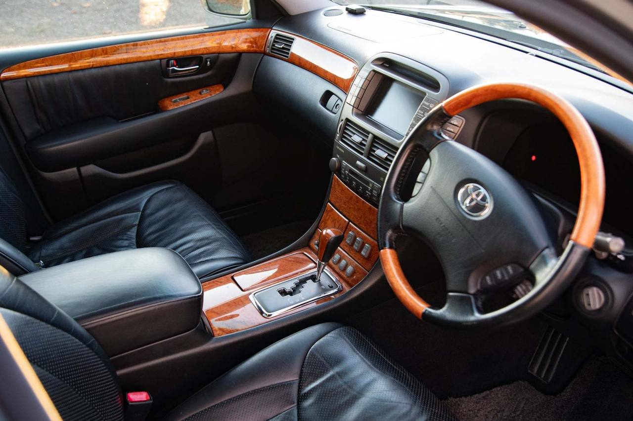 2000 Toyota Celsior Type C F Package RWD, Leather, Loaded, Auto