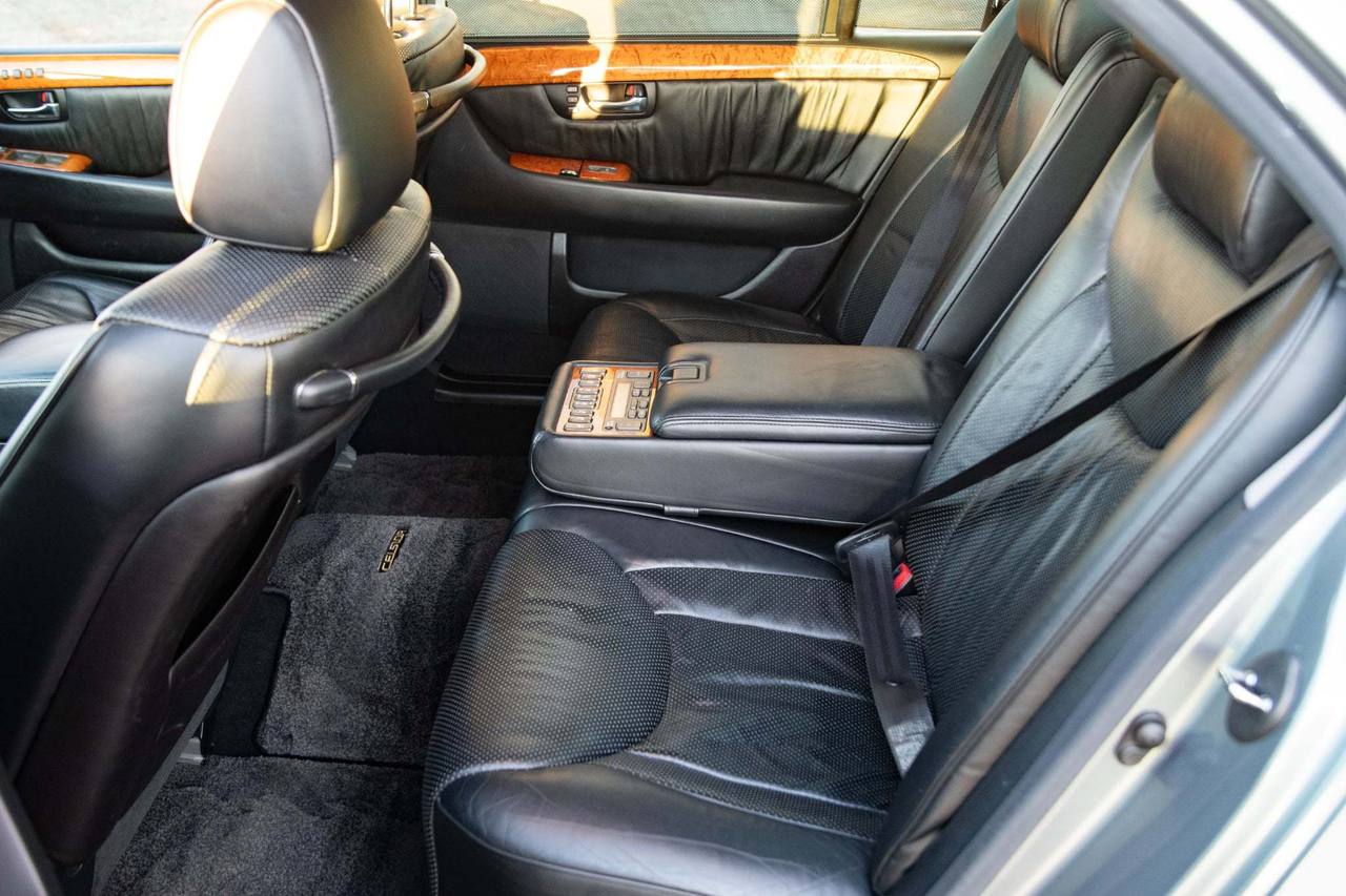 2000 Toyota Celsior Type C F Package RWD, Leather, Loaded, Auto