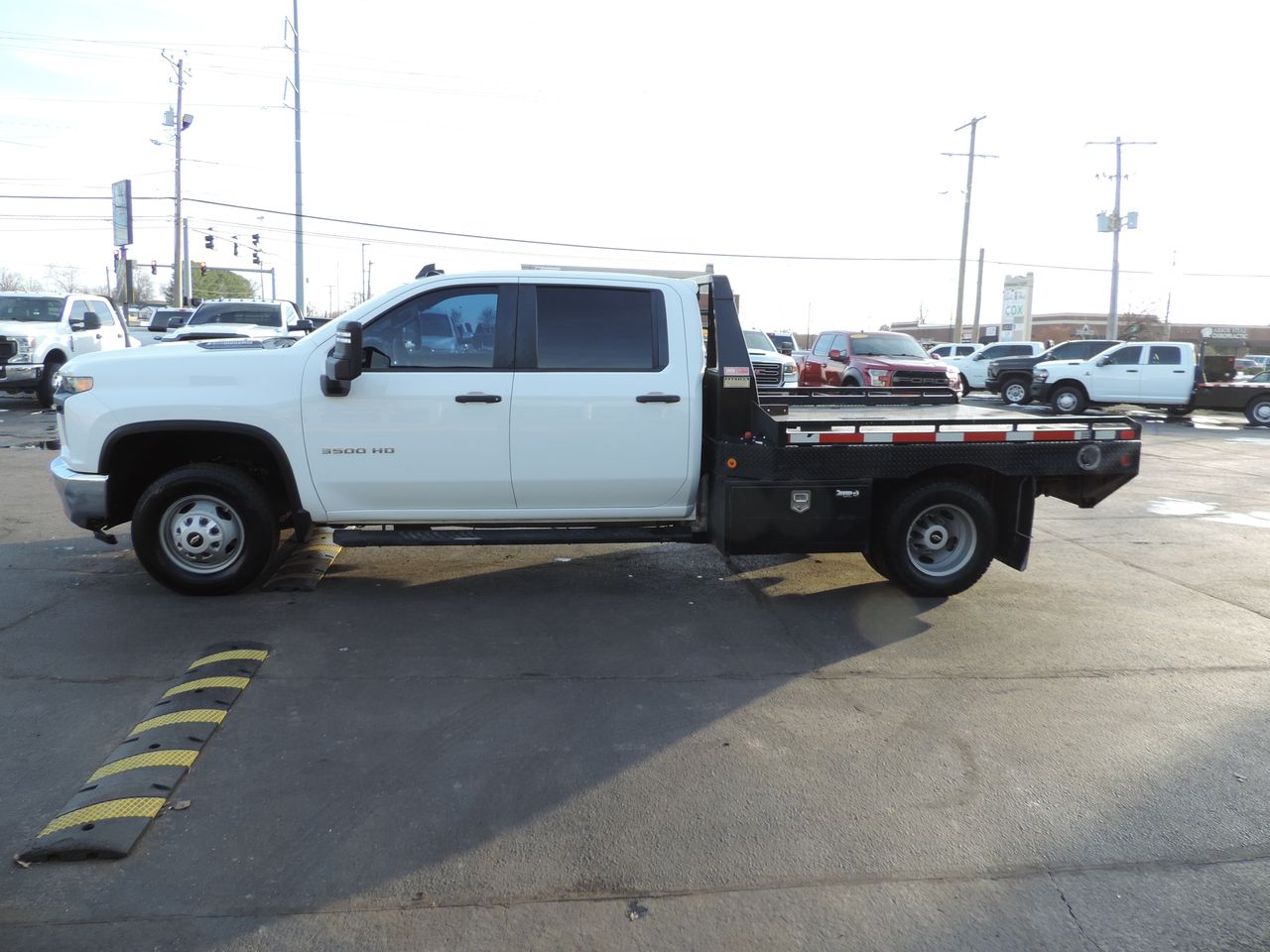 2021 Chevrolet Silverado 3500HD Crew Cab W/T Flatbed DRW 4WD