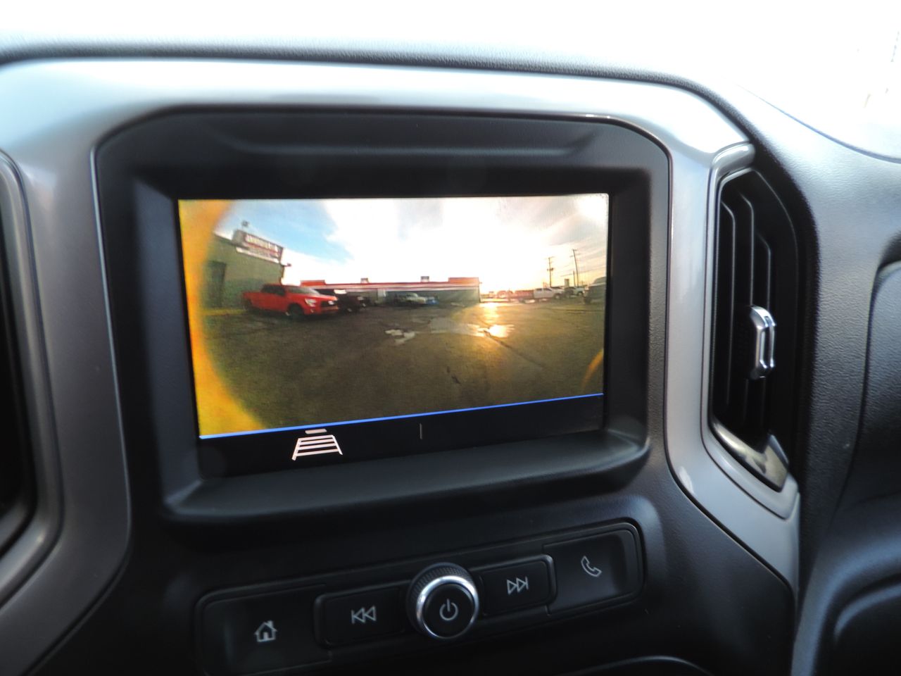 2021 Chevrolet Silverado 3500HD Crew Cab W/T Flatbed DRW 4WD