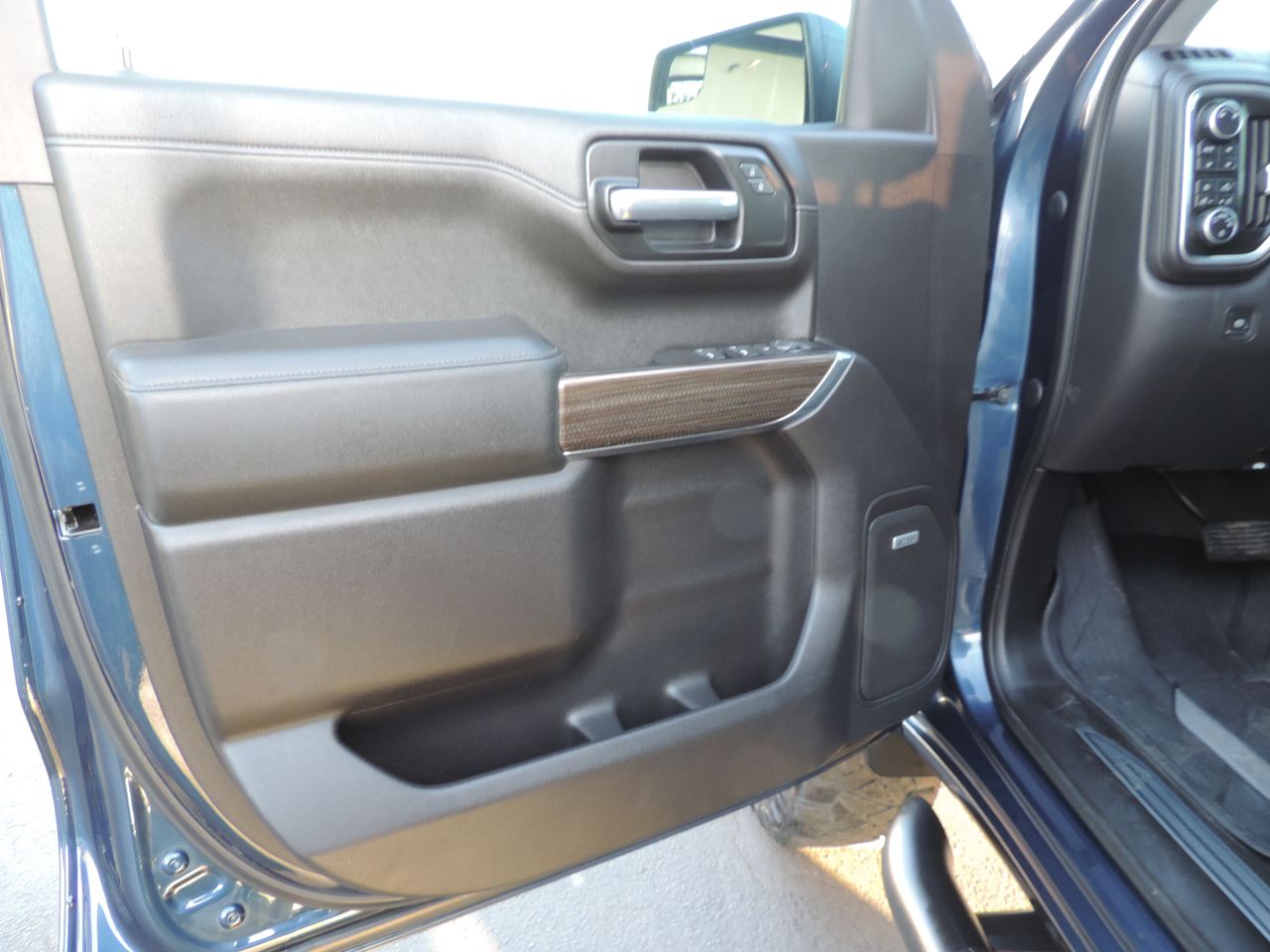 2019 Chevrolet Silverado 1500 Crew Cab LT Trail Boss 4WD