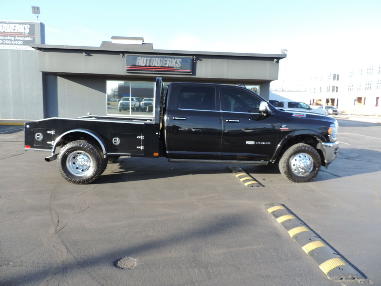 2022 RAM 3500 Crew Cab Longhorn Flatbed 4WD DRW