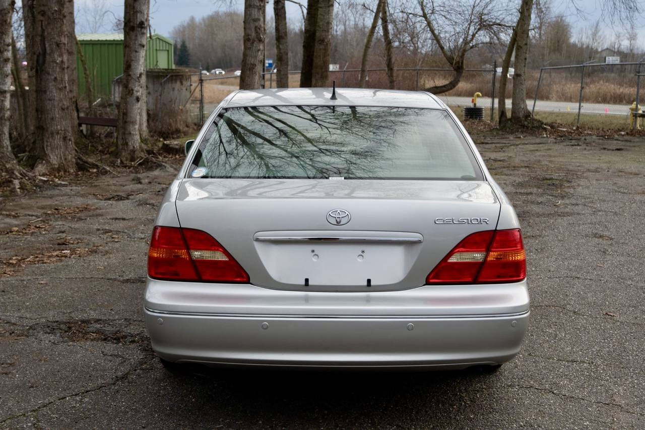 2001 Toyota Celsior Type C RWD, Fully Loaded, Auto, Like New!