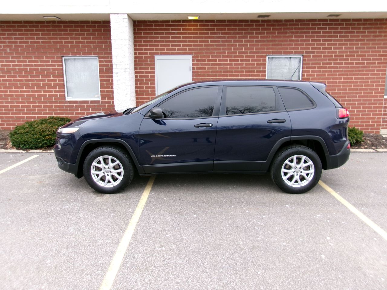 2015 Jeep Cherokee Sport 4WD