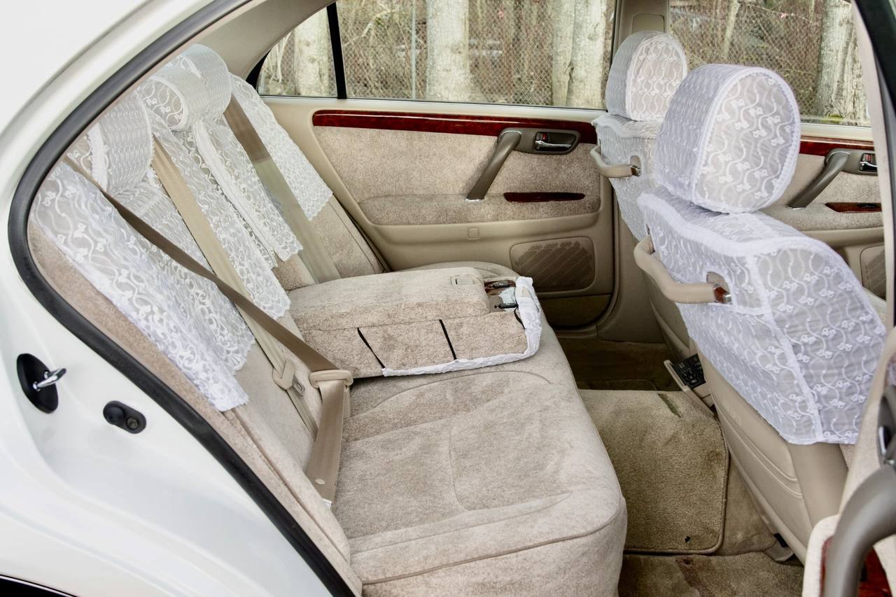 2001 Toyota Crown Majesta V8 RWD, PS, PW, AC, Aero Kit, Automatic