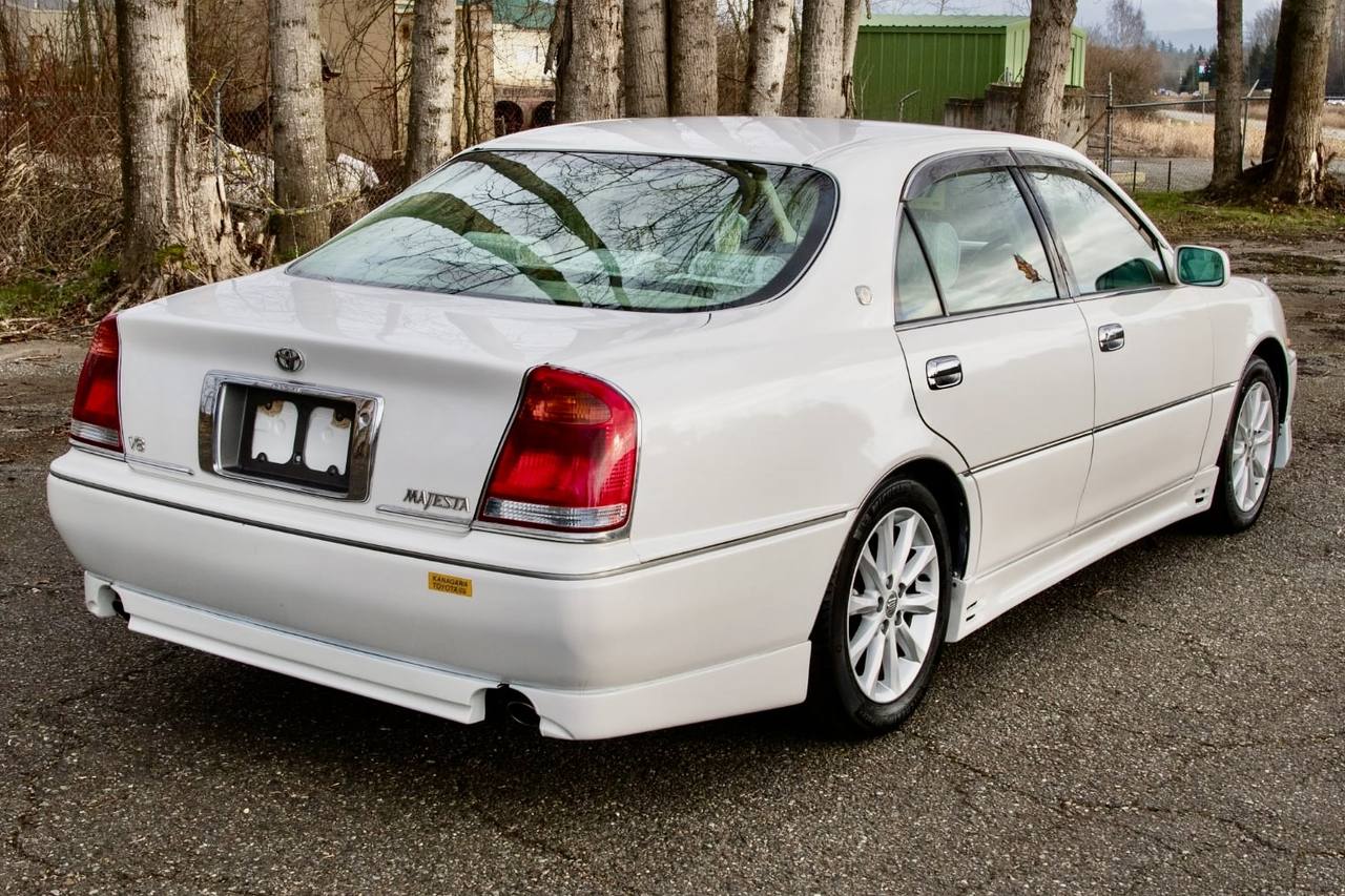 2001 Toyota Crown Majesta V8 RWD, PS, PW, AC, Aero Kit, Automatic