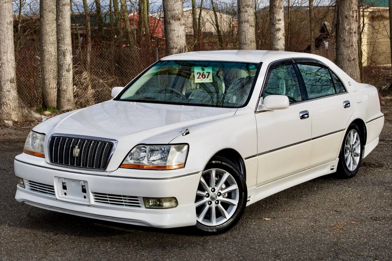 2001 Toyota Crown Majesta V8 RWD, PS, PW, AC, Aero Kit, Automatic