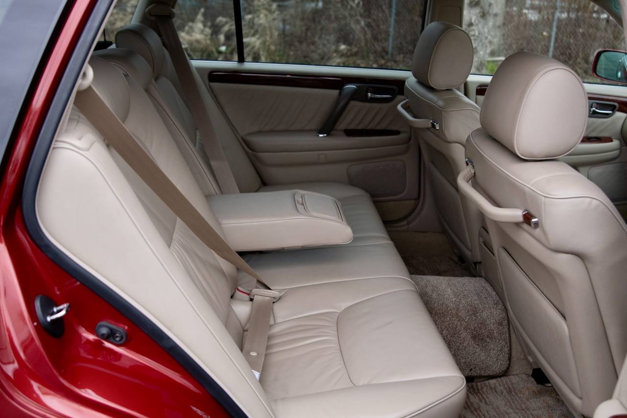 2000 Toyota Crown Estate Athlete G 2JZ, RWD, Leather (1/143)