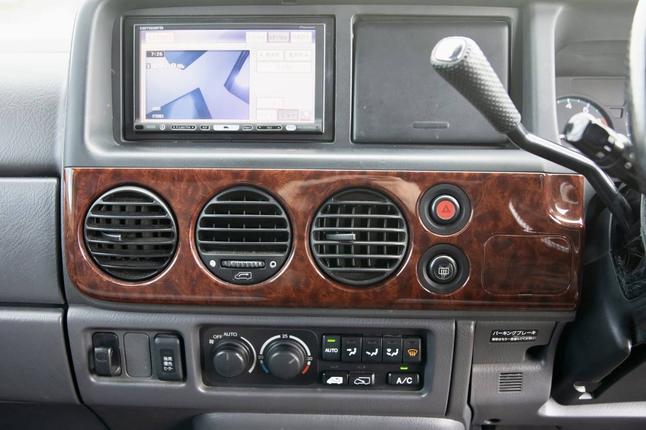 2000 Honda Step Wgn Field Deck Camper Modulo Kit, Automatic 
