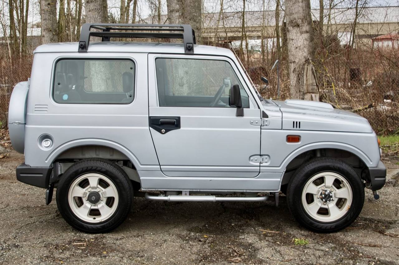 1996 Suzuki Jimny Wild Wind 4WD, 2Hi,4Hi,4Lo, Automatic, Like New!
