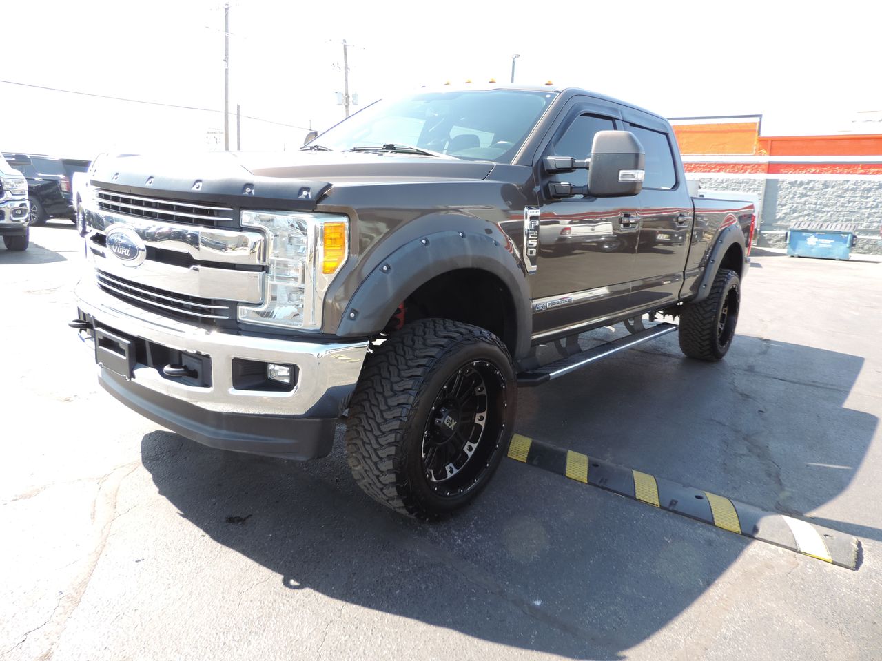 2017 Ford F-250 SD Crew Cab Lariat FX4 4WD
