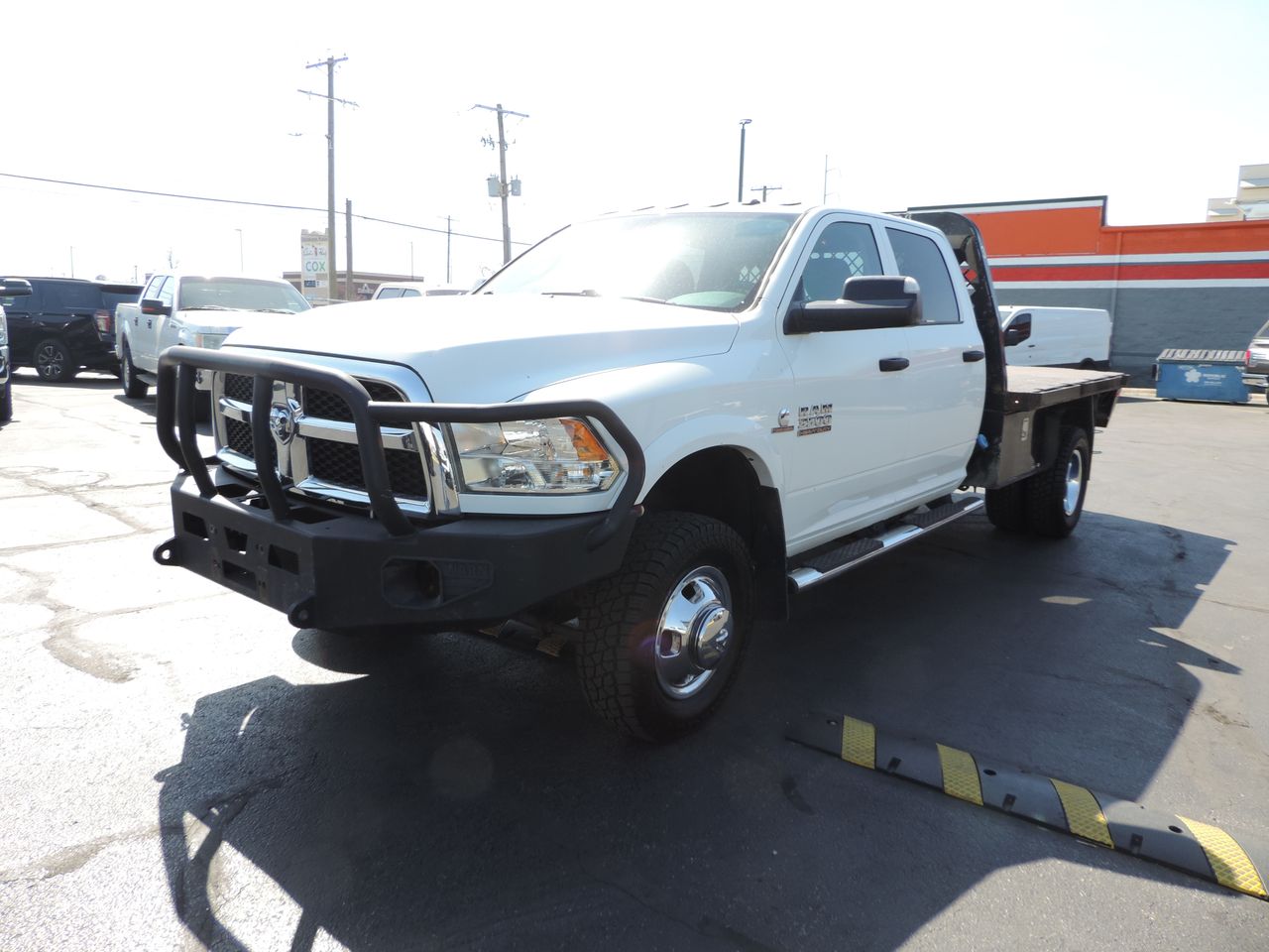 2018 RAM 3500 Crew Cab Tradesman Flatbed DRW 4WD