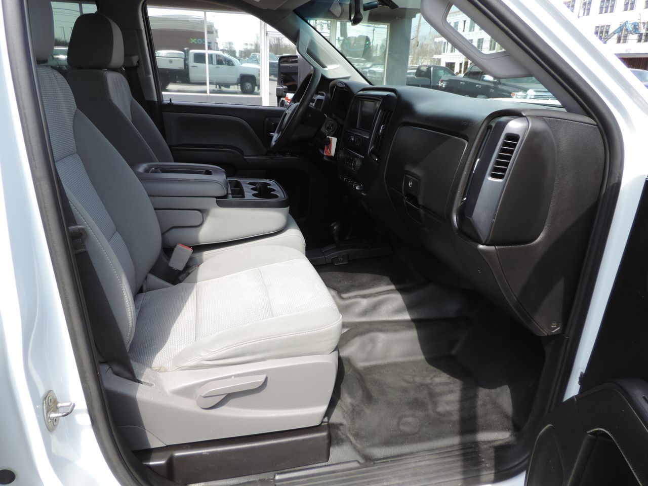 2019 Chevrolet Silverado 3500HD Crew Cab W/T Flatbed DRW 4WD