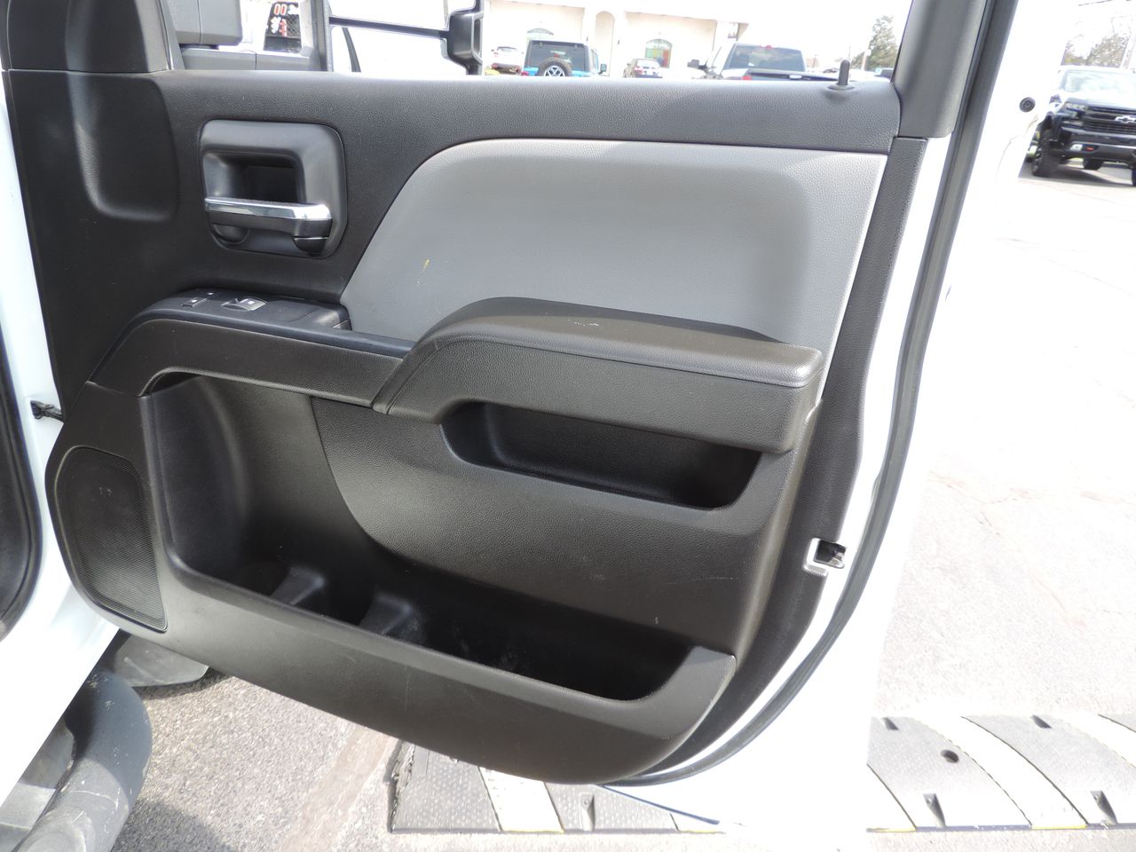 2019 Chevrolet Silverado 3500HD Crew Cab W/T Flatbed DRW 4WD