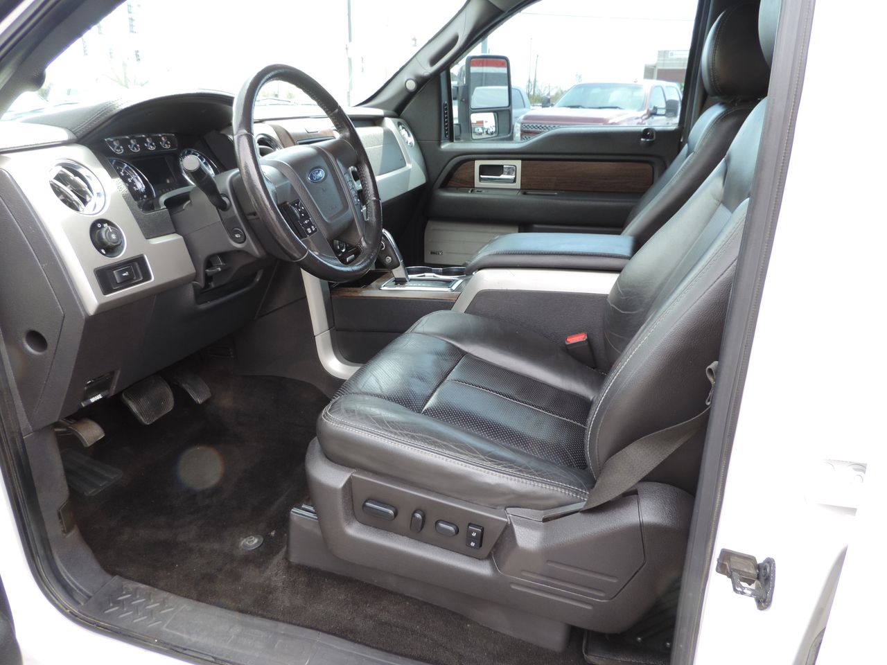 2013 Ford F-150 SuperCrew Lariat 4WD