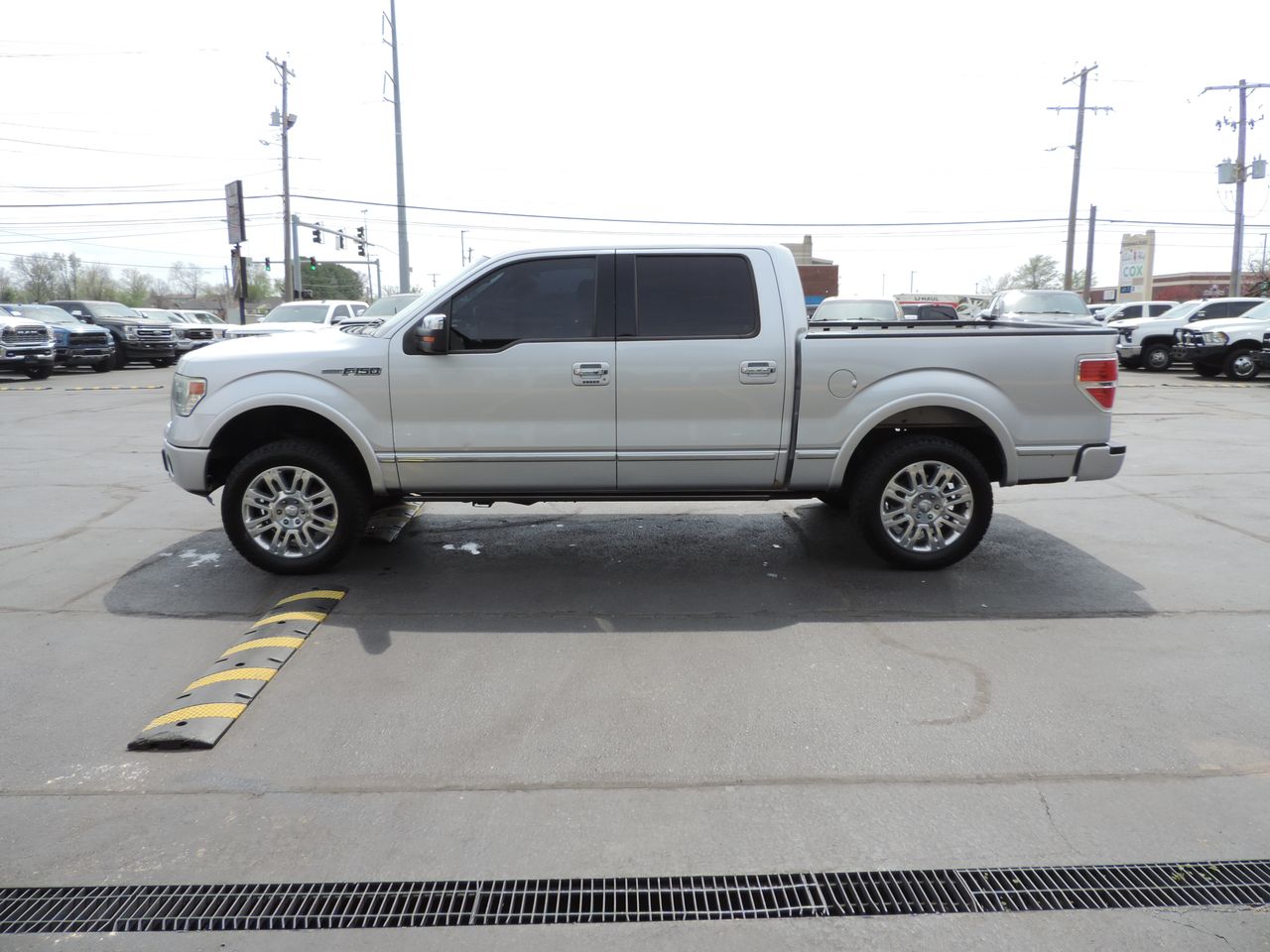 2014 Ford F-150 SuperCrew Platinum 4WD