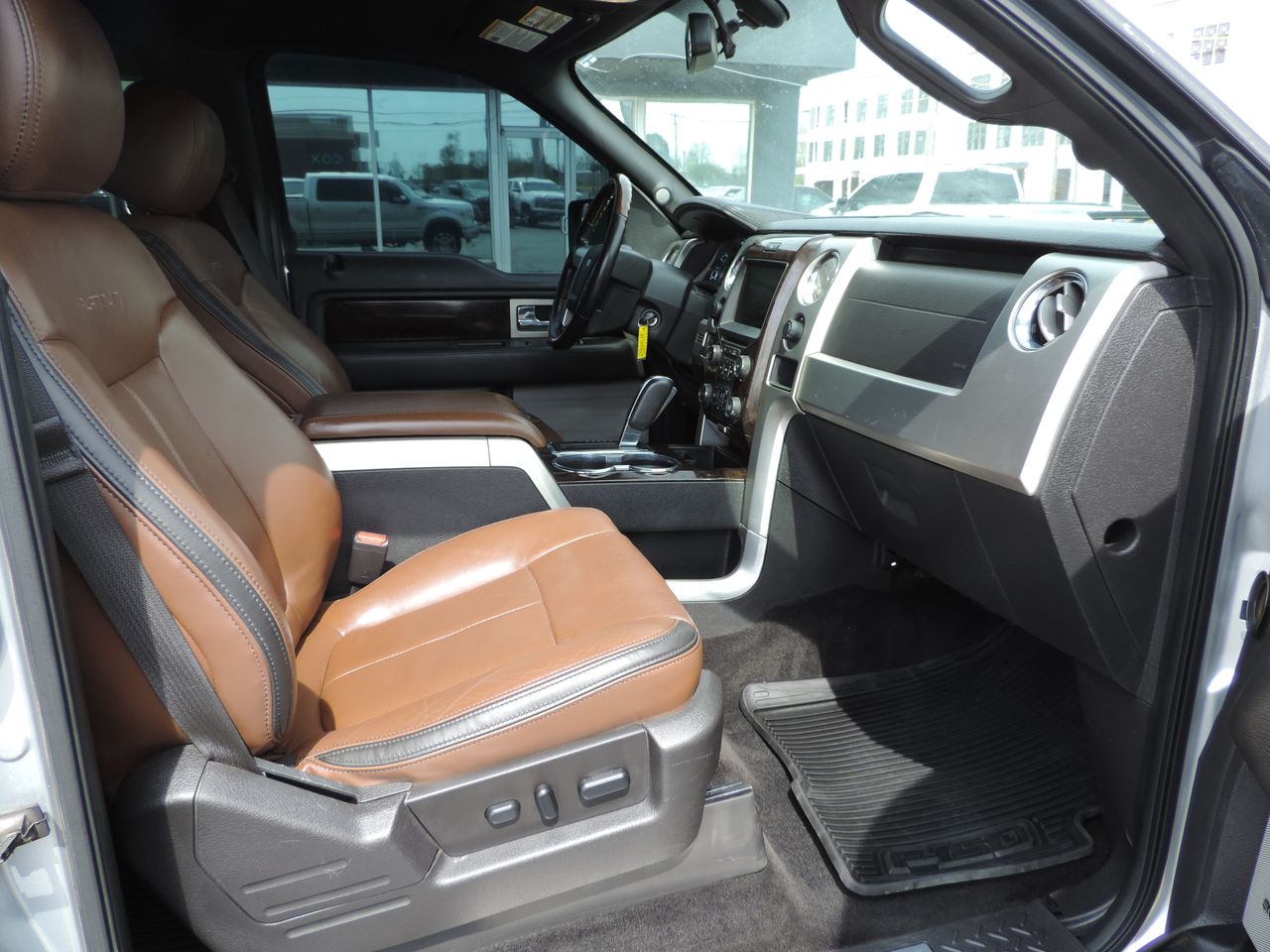 2014 Ford F-150 SuperCrew Platinum 4WD