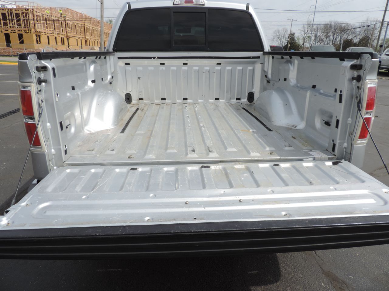 2014 Ford F-150 SuperCrew Platinum 4WD