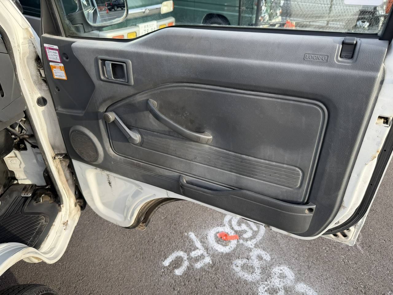 1998 Honda Acty Super Delux RealTime 4WD, Mid-Engine, 5MT