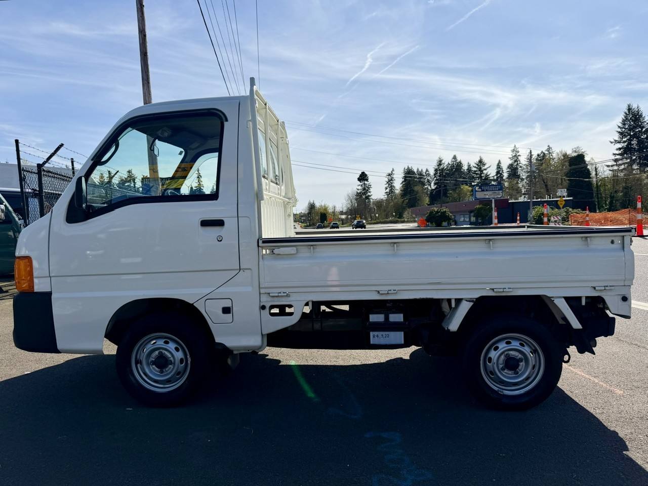 2000 Subaru Sambar EFI 4WD, 2Hi-4Hi-EL Gear, PS, AC, 5MT