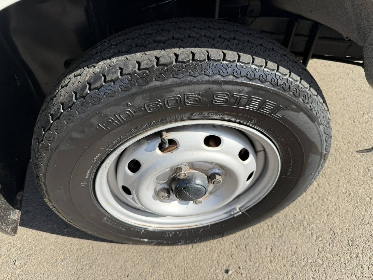 2000 Subaru Sambar EFI 4WD, 2Hi-4Hi-EL Gear, PS, AC, 5MT