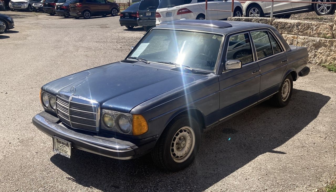 1985 Mercedes-Benz 300 D