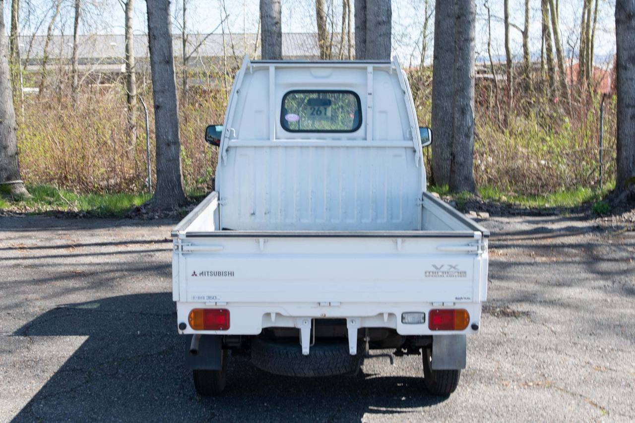 1998 Mitsubishi Minicab V30 Special Edition 4WD, 2Hi-4Hi-4Lo, PS, 5MT
