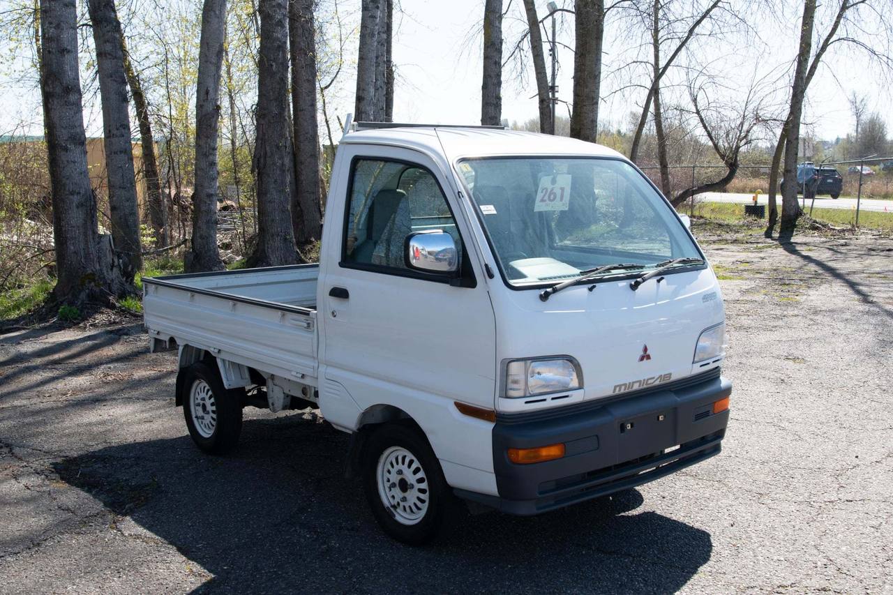 1998 Mitsubishi Minicab V30 Special Edition 4WD, 2Hi-4Hi-4Lo, PS, 5MT