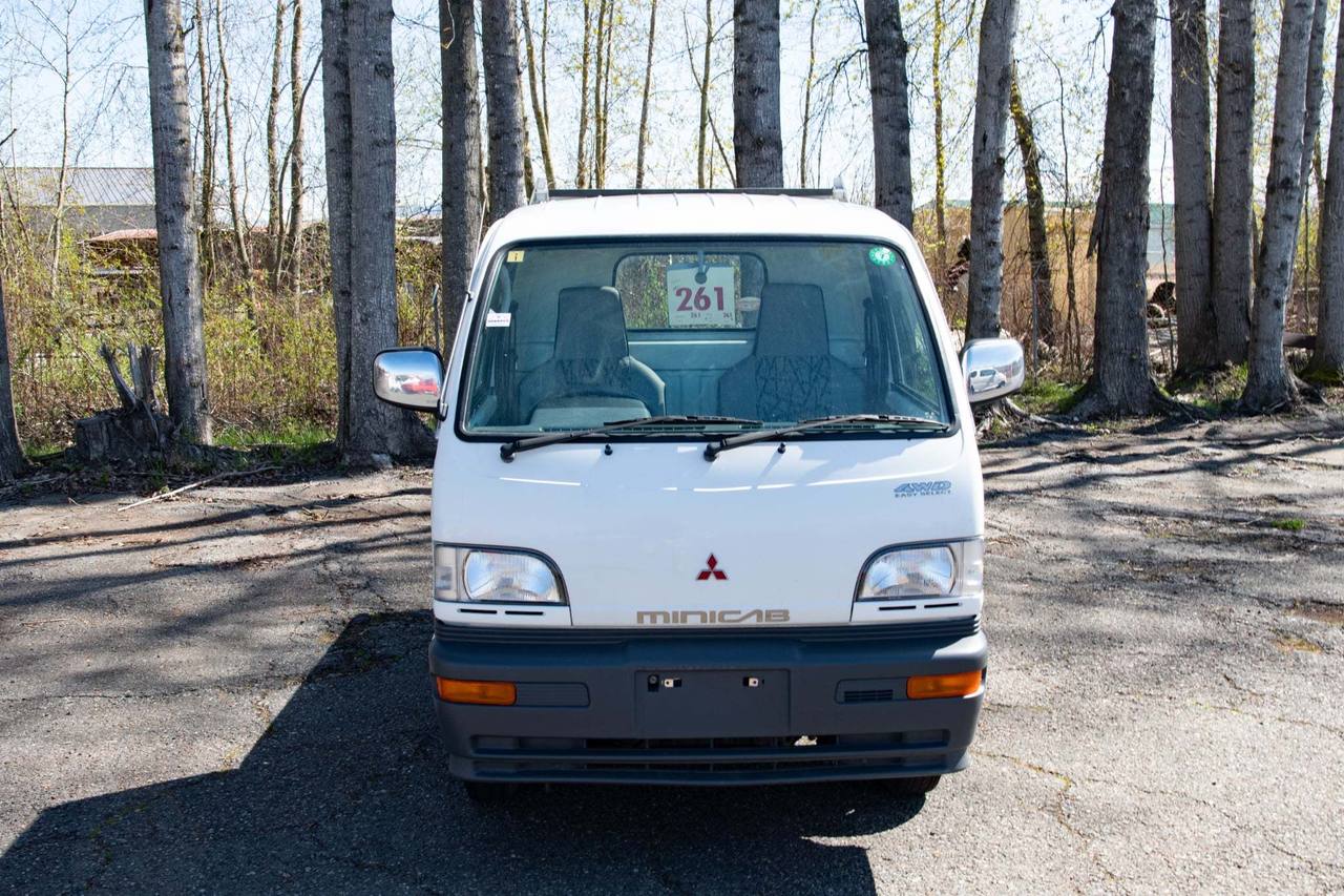 1998 Mitsubishi Minicab V30 Special Edition 4WD, 2Hi-4Hi-4Lo, PS, 5MT