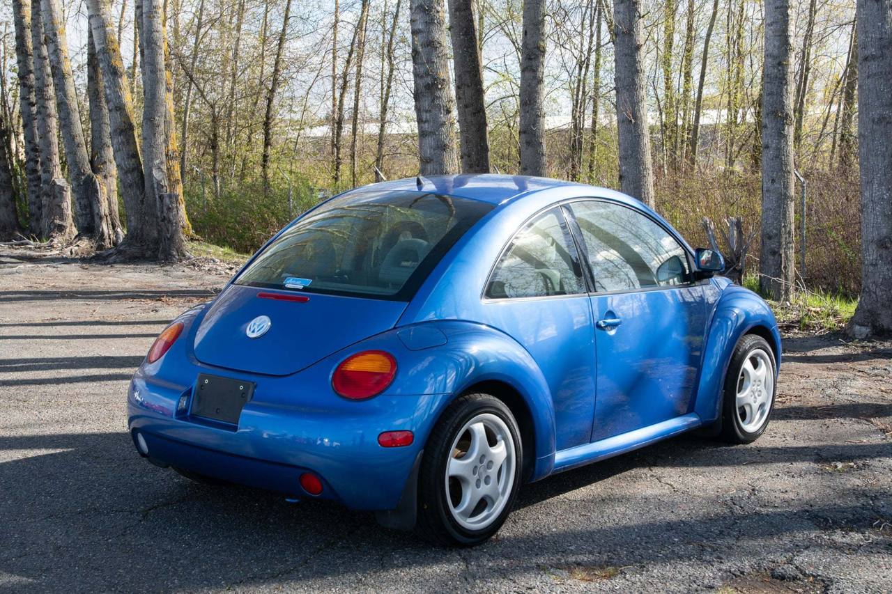 2001 Volkswagen New Beetle FWD, PW, PL, PS, AC, Automatic