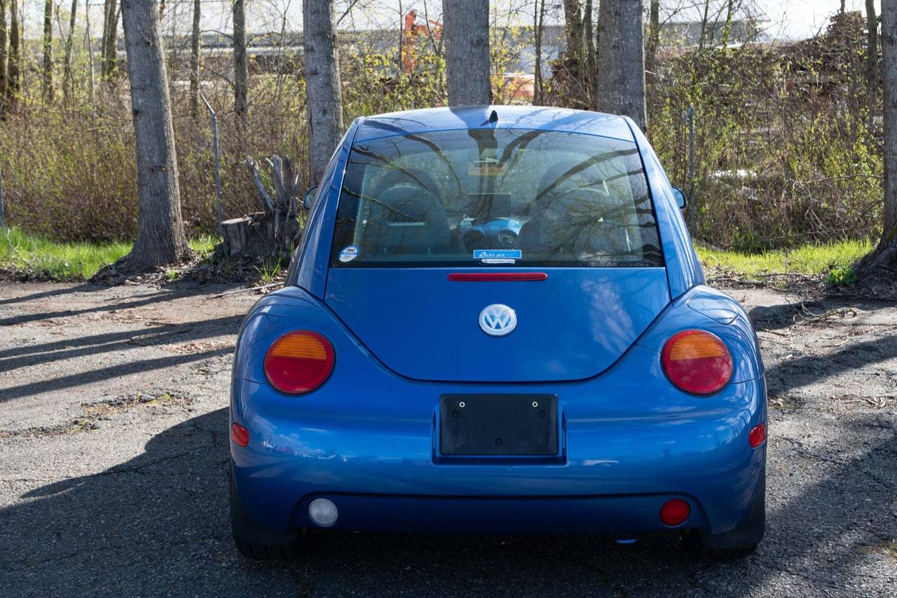 2001 Volkswagen New Beetle FWD, PW, PL, PS, AC, Automatic