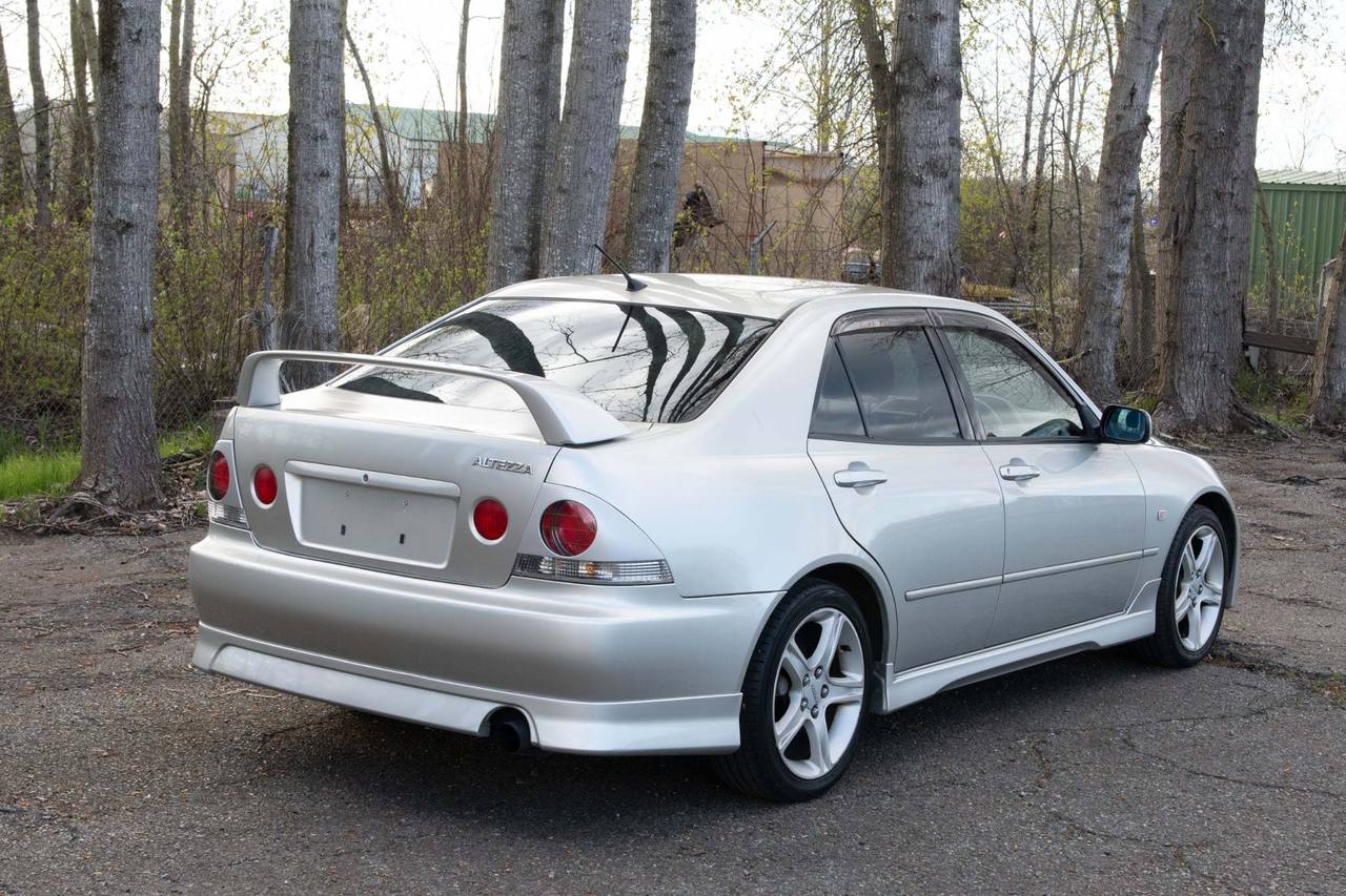 2001 Toyota Altezza AS200 Aerokit RWD, PW, PL, Automatic