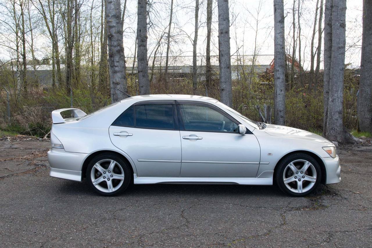 2001 Toyota Altezza AS200 Aerokit RWD, PW, PL, Automatic