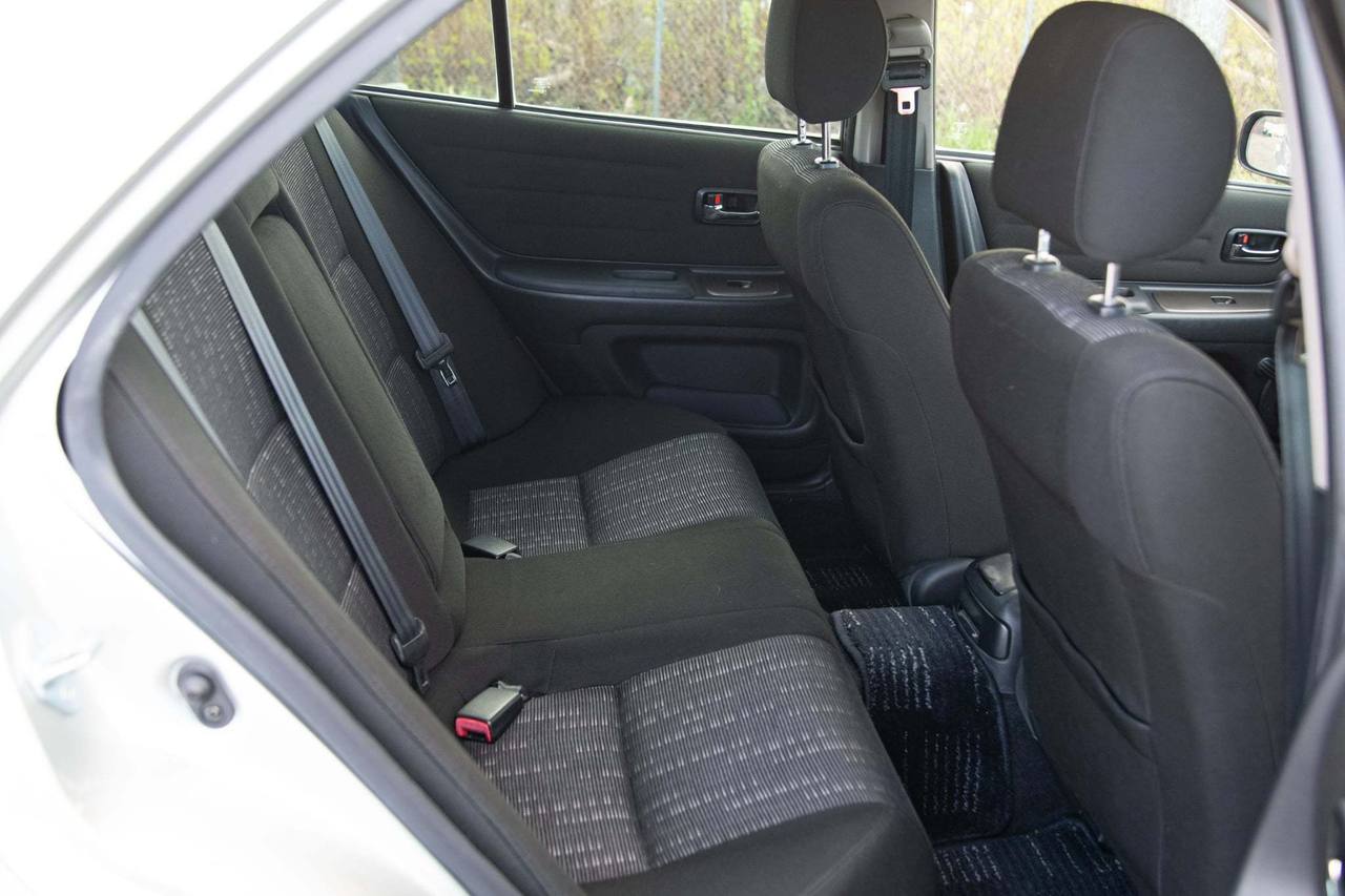 2001 Toyota Altezza AS200 Aerokit RWD, PW, PL, Automatic