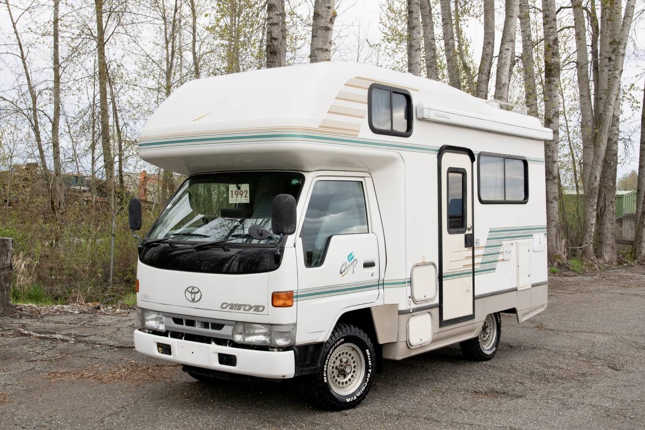 2000 Toyota Camroad Champ Camper 4WD, Fully Loaded, Auto